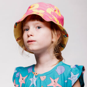 Apples Bucket Hat in Pink Fandango