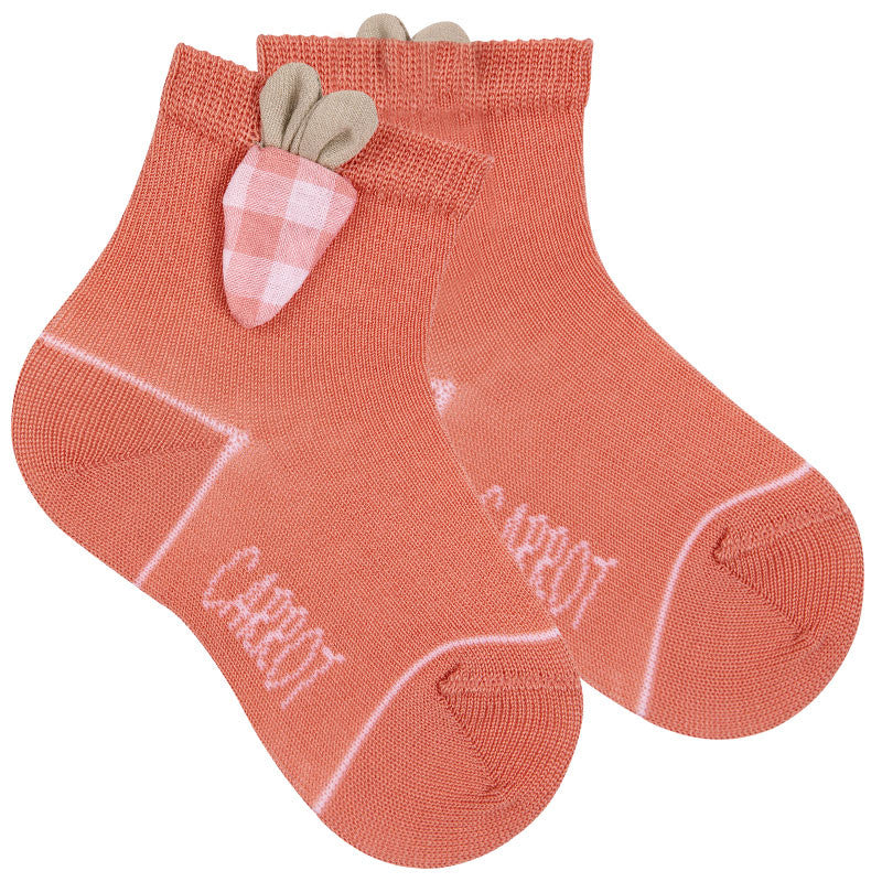 Carrot socks